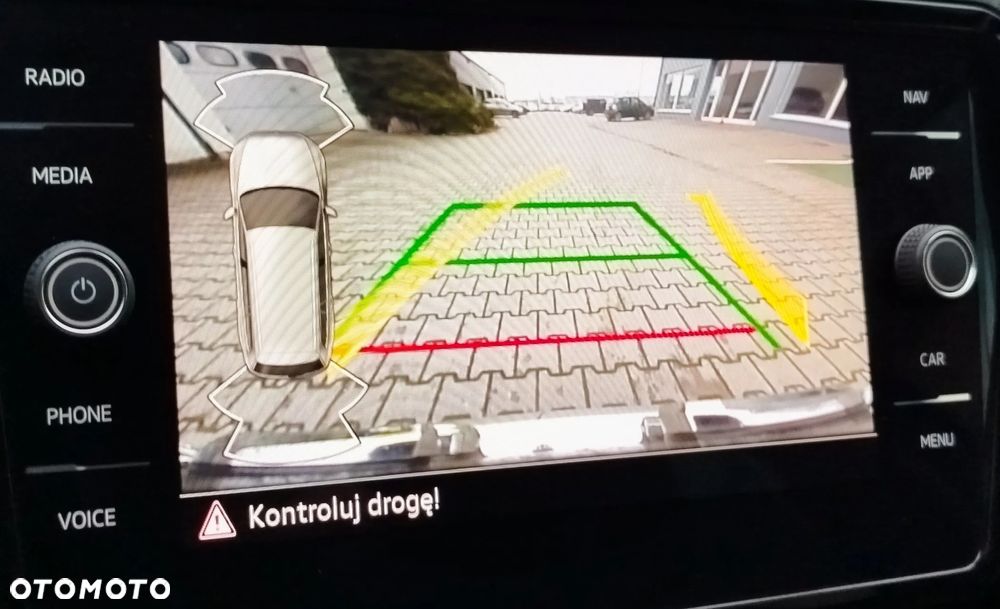 Volkswagen Passat Variant 1.5 TSI EVO Business DSG - 9