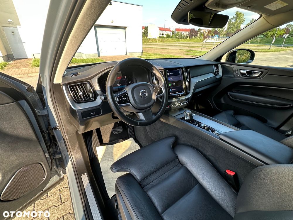 Volvo XC 60 B4 D Ultimate Dark - 29