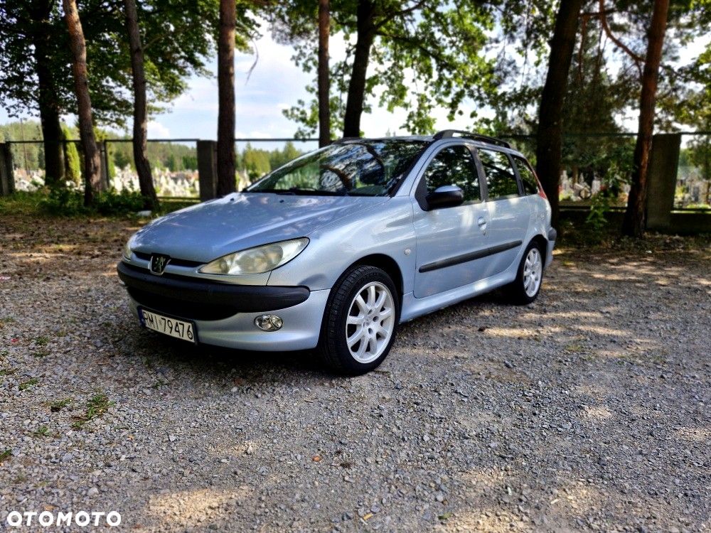 Peugeot 206 - 1