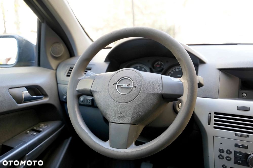 Opel Astra 1.6 - 9