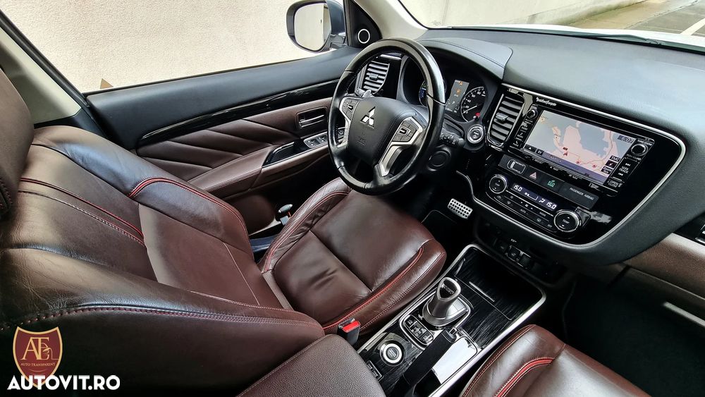 Mitsubishi Outlander 2.0 4WD - 3