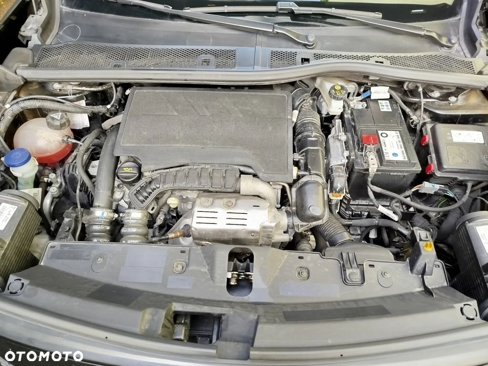 Peugeot 2008 PureTech 130 EAT8 Active Pack - 8