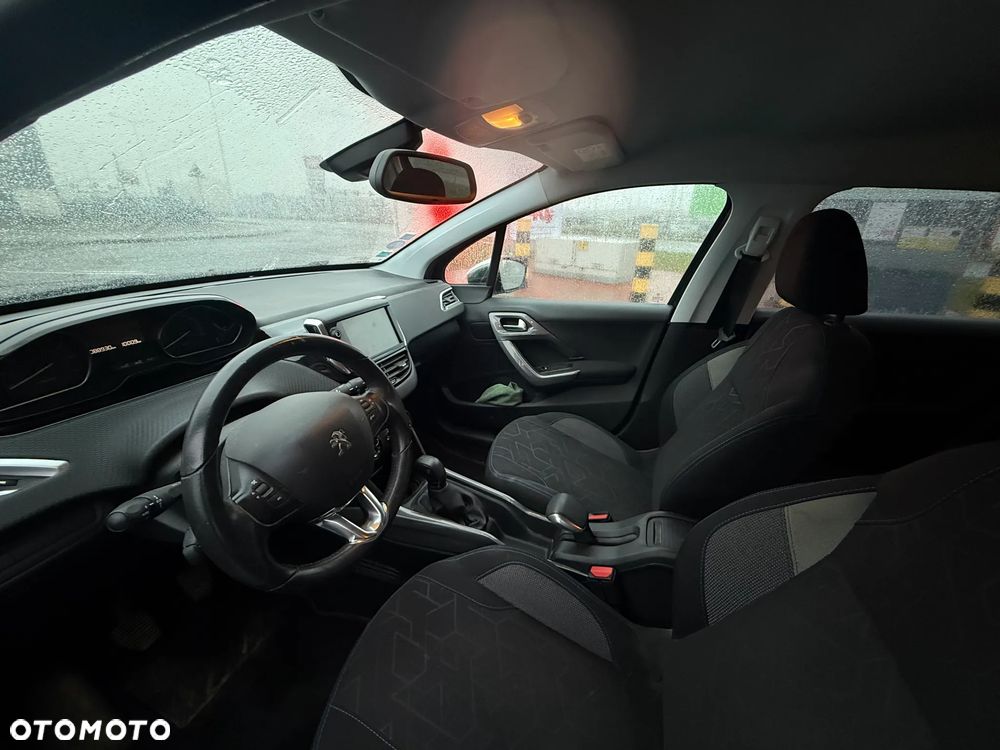 Peugeot 2008 1.2 Pure Tech Access EU6 - 9