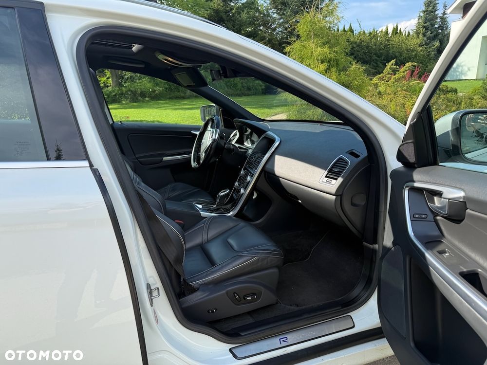 Volvo XC 60 D5 AWD Summum - 25