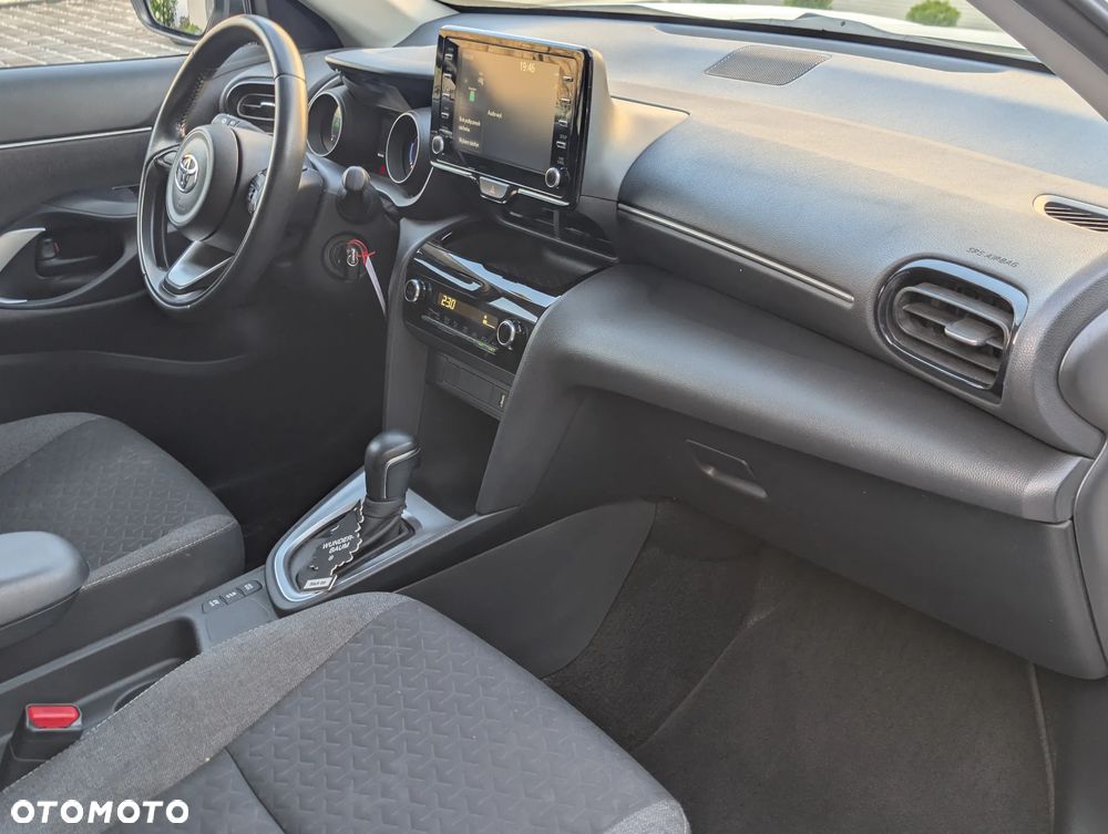 Toyota Yaris Cross - 13