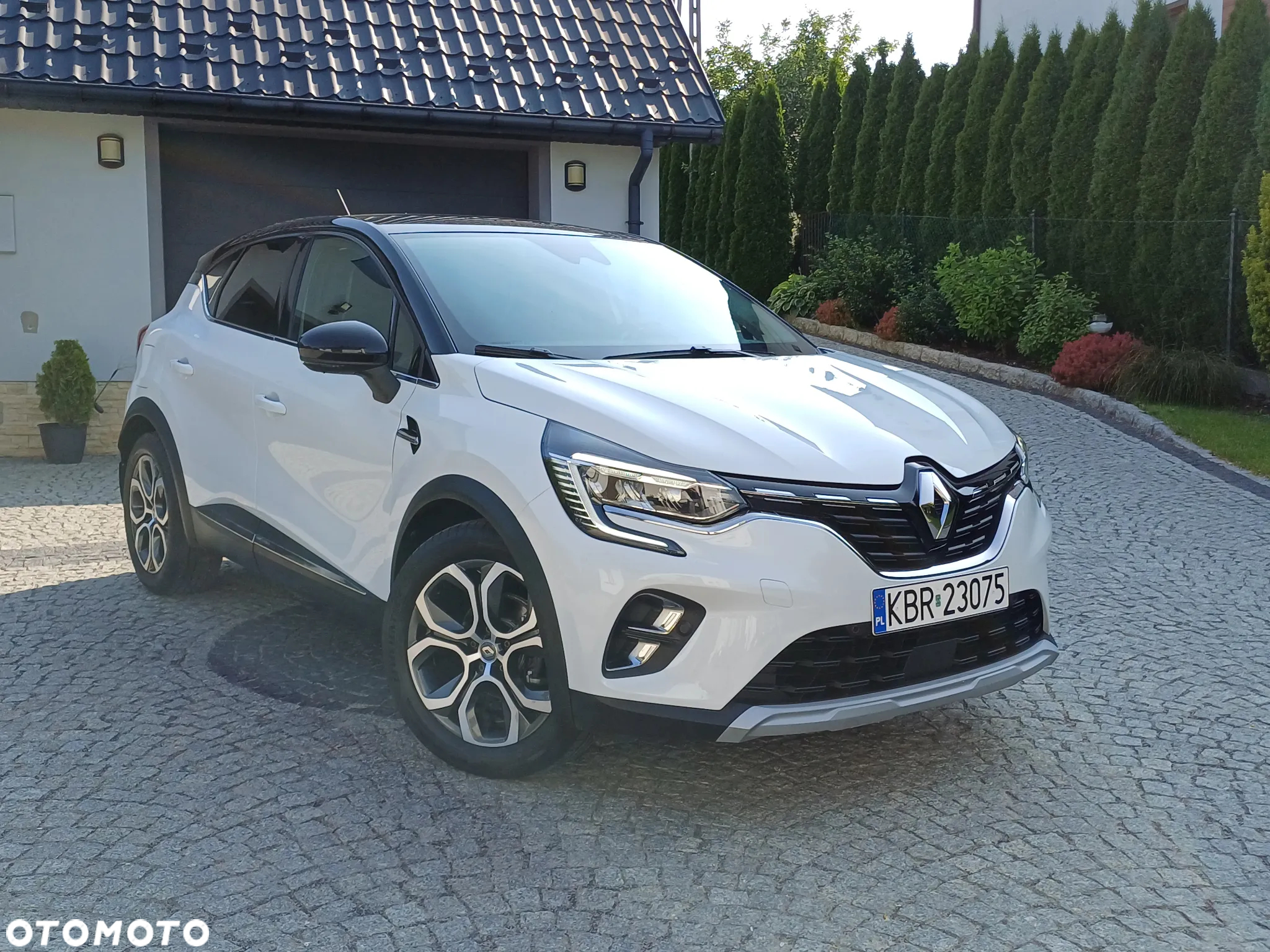 Renault Captur 1.3 TCe mHEV Intens EDC - 4