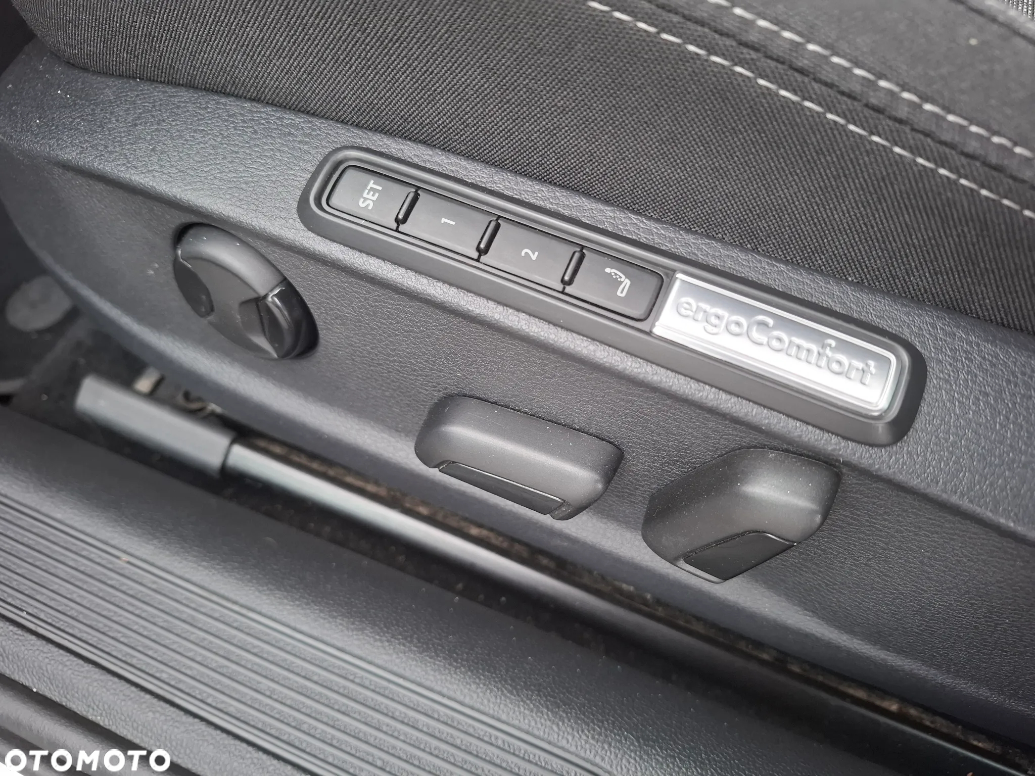 Volkswagen Passat Variant 2.0 TDI SCR DSG Business - 17