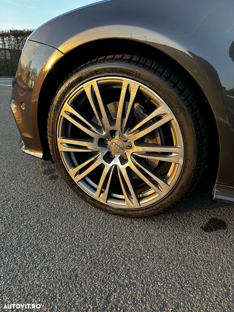 Audi A7 - 8