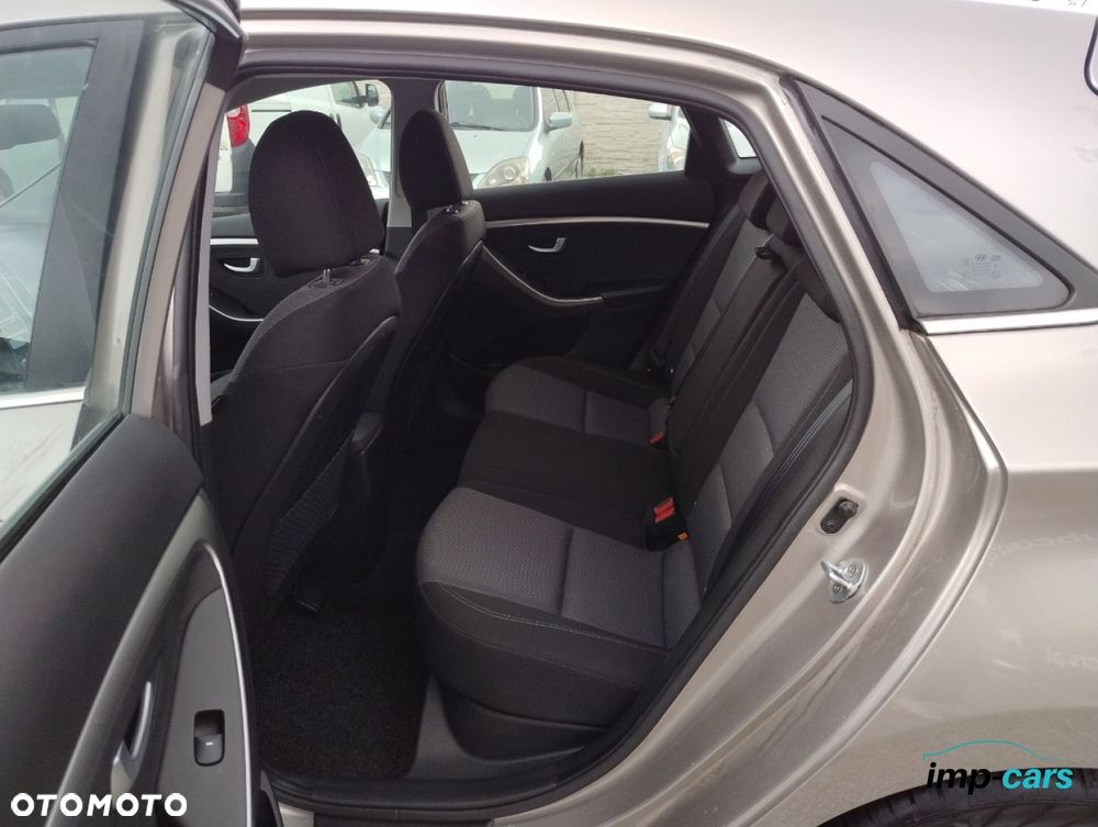 Hyundai i30 - 12