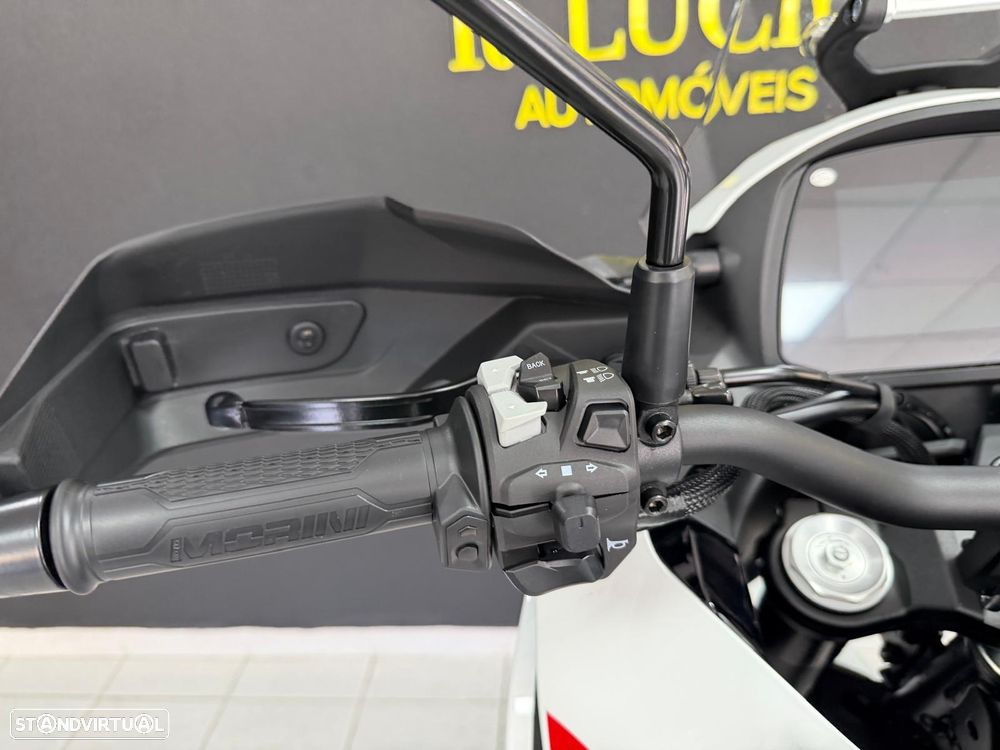 Moto Morini X-Cape 700 - 12