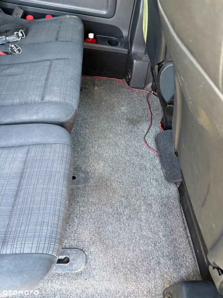 Mercedes-Benz Vito - 22