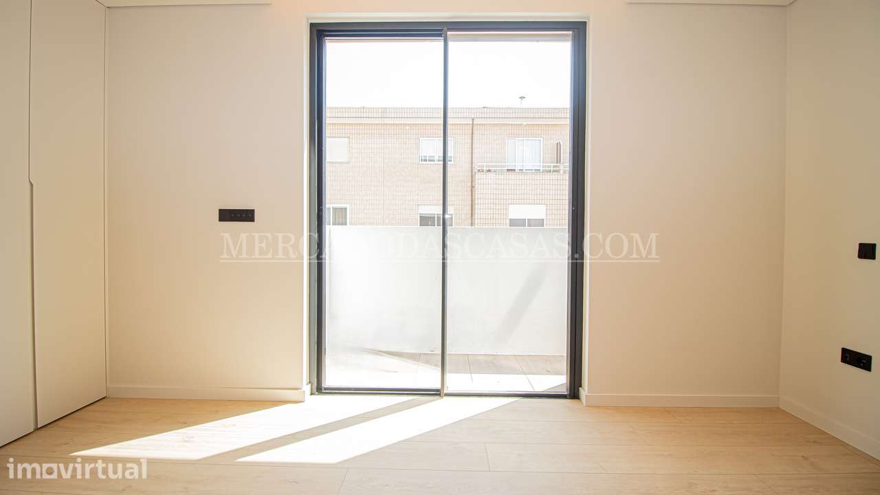 Apartamento T4 Amplas áreas, garagem, Luxo - Grande imagem: 5/12