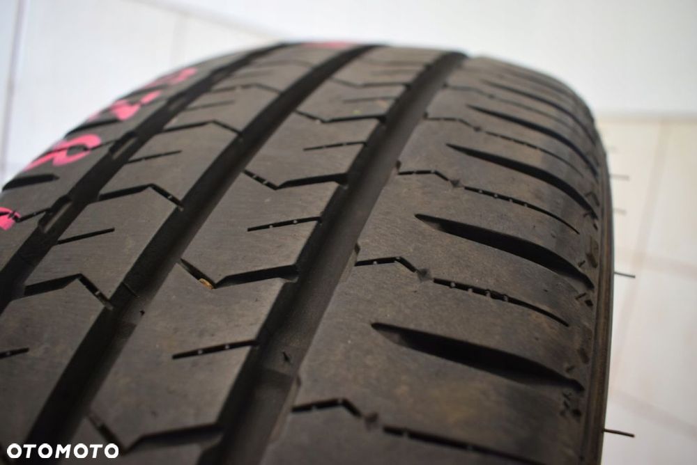 R16C 195/60 Nexen Roadian CT8 - 3