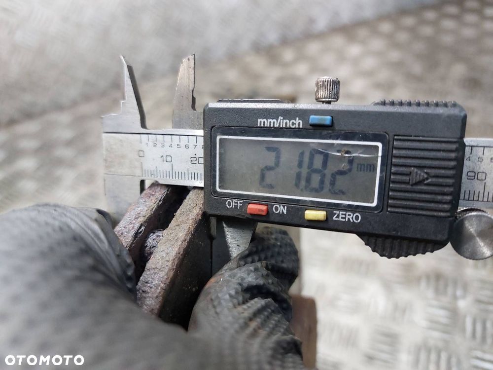 TARCZE HAMULCOWE PRZÓD + KLOCKI + ZACISKI LANCIA LYBRA I 1.9 JTD - 6