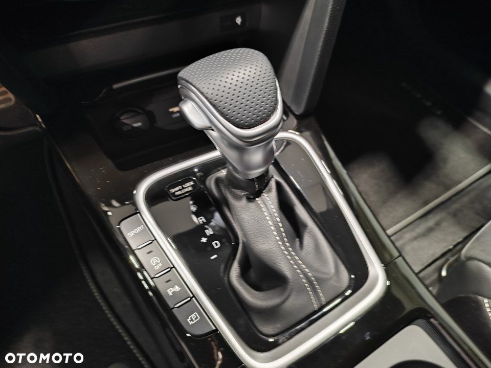 Kia XCeed - 13