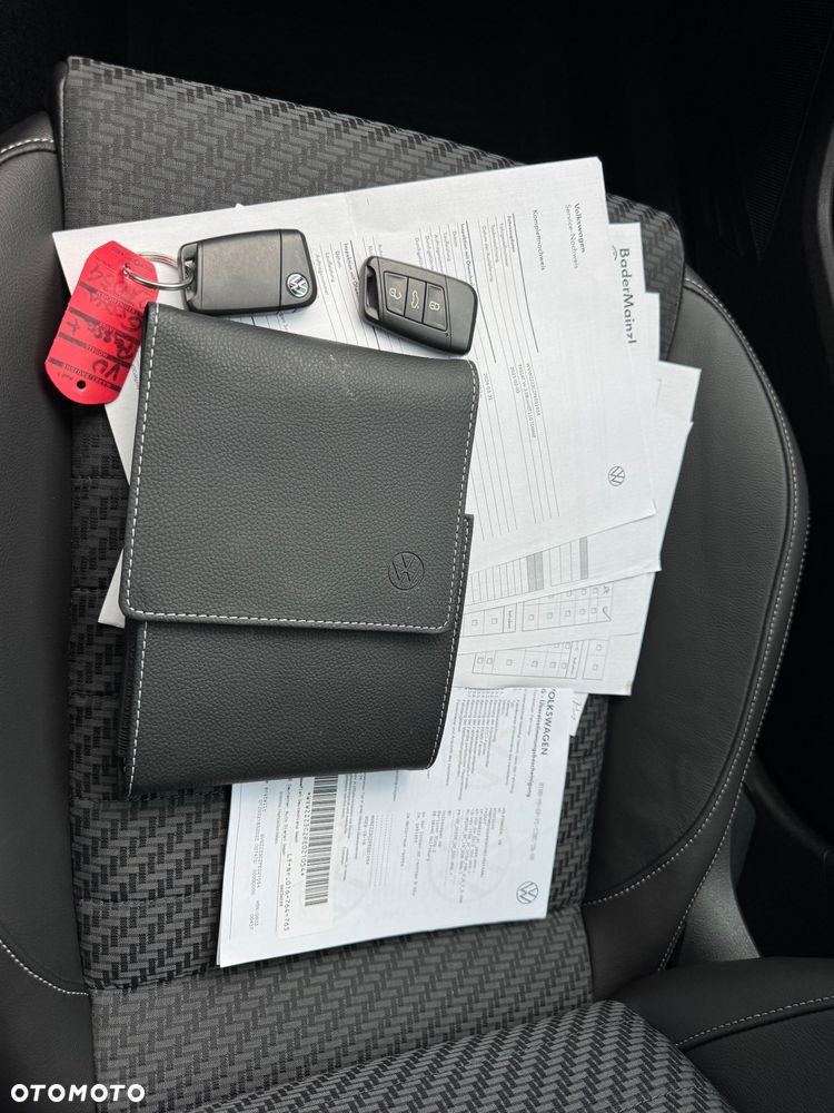 Volkswagen Passat Variant 2.0 TDI SCR Business - 37