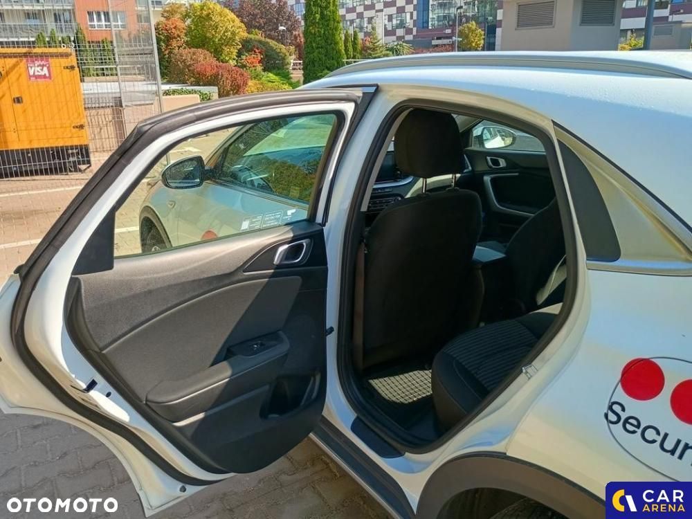 Kia XCeed 1.5 T-GDI M - 32