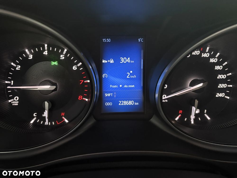 Toyota Avensis 1.8 Premium - 16