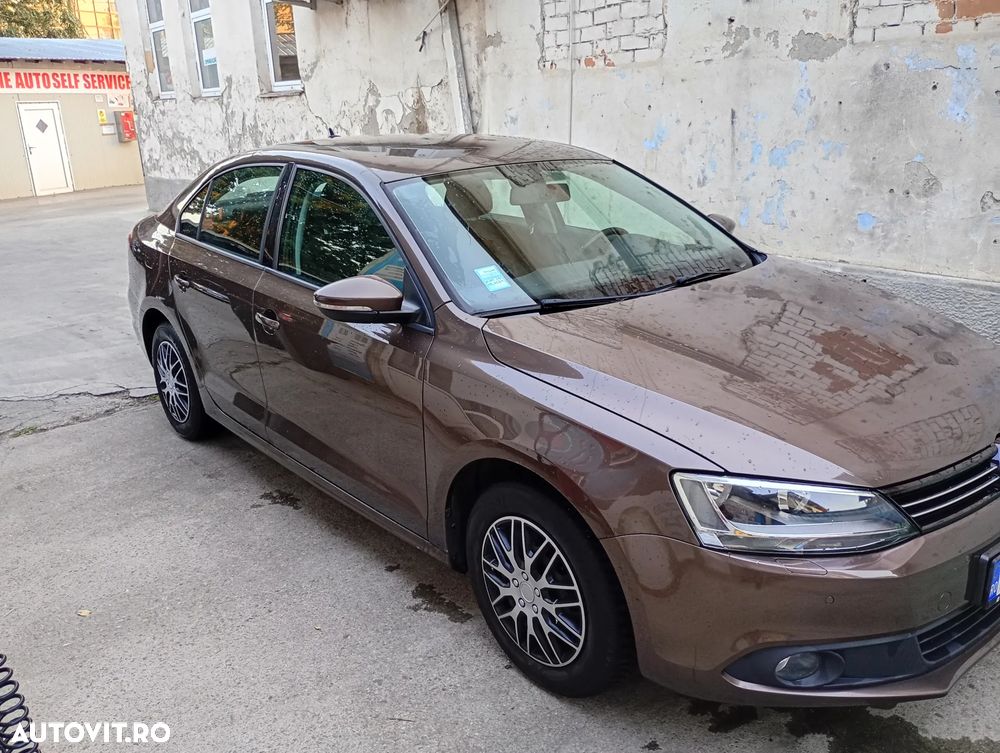 Volkswagen Jetta 1.2 TSI Comfortline - 3
