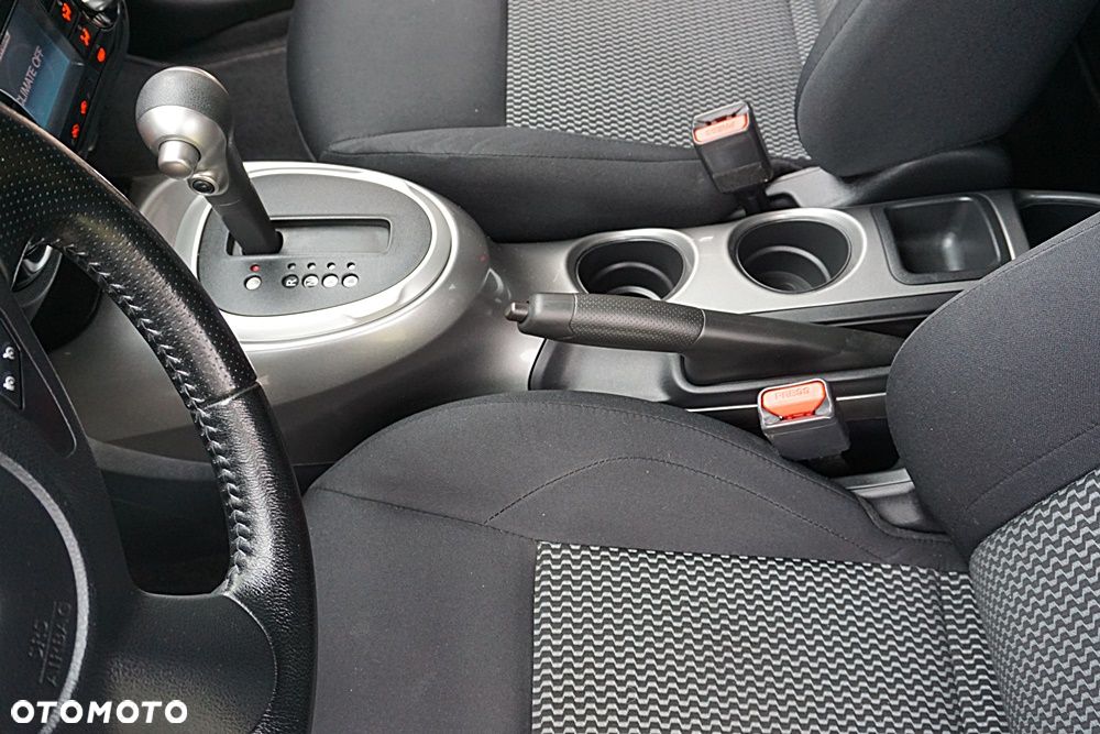 Nissan Juke 1.6 Xtronic N-Connecta - 33