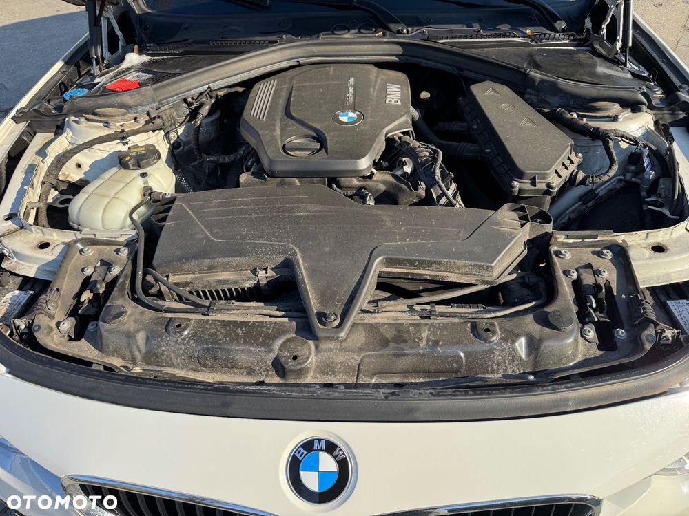BMW Seria 3 318d - 11