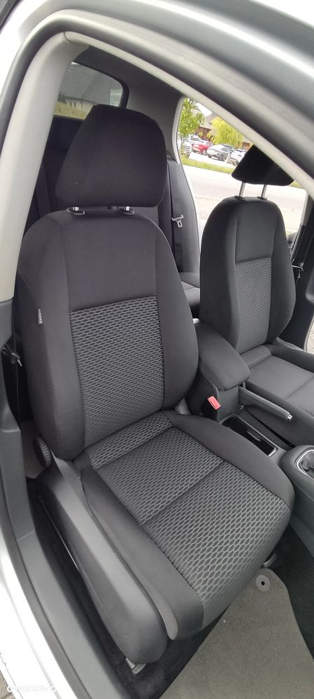 Volkswagen Golf 1.6 Tour - 25