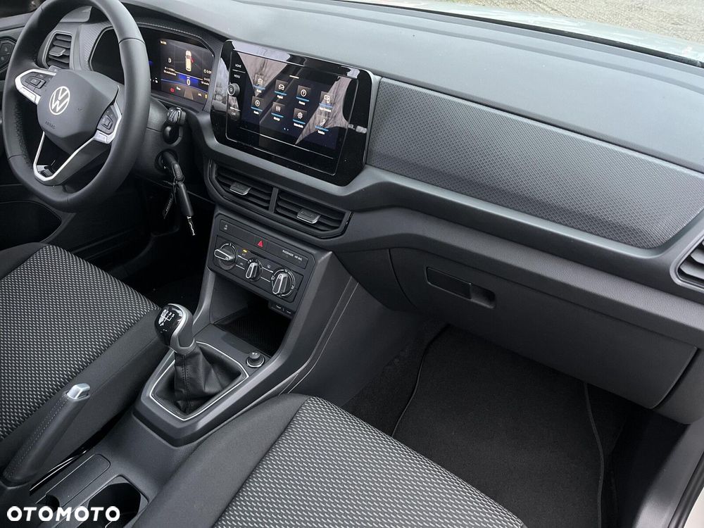 Volkswagen T-Cross - 13