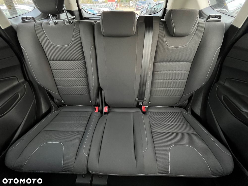 Ford Kuga 1.5 EcoBoost 2x4 Cool & Connect - 18