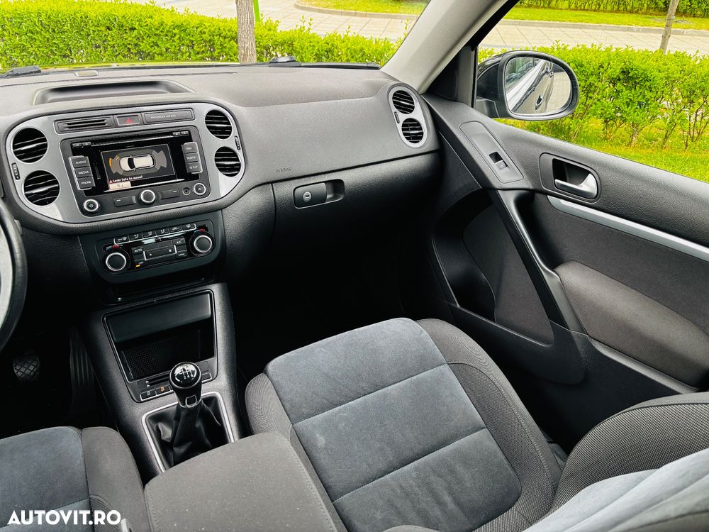 Volkswagen Tiguan 2.0 TDI DPF BlueMotion Technology Exclusive - 8