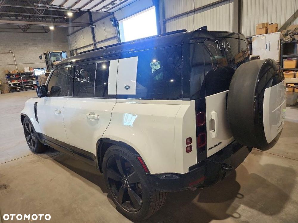 Land Rover Defender - 7