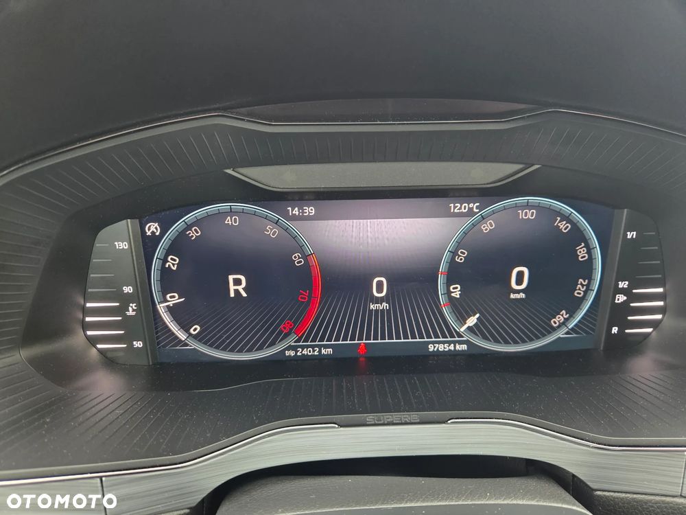 Skoda Superb 1.5 TSI Ambition DSG - 17