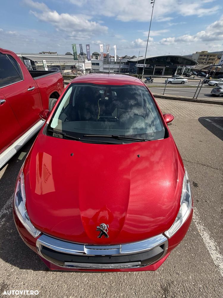 Peugeot 208 1.2 L PureTech ETG Active - 7