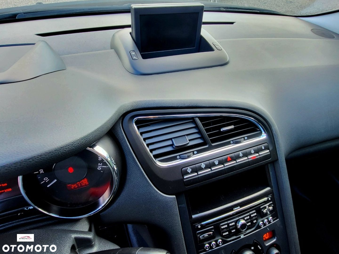 Peugeot 5008 - 16