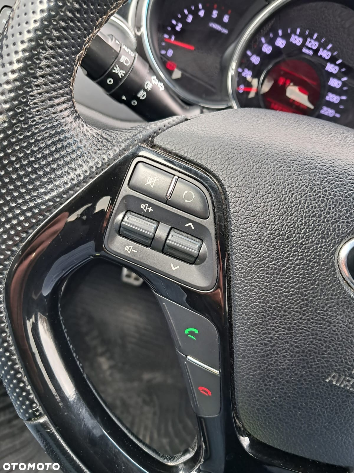 Kia Ceed 1.6 CRDi 136 ISG GT Line - 9