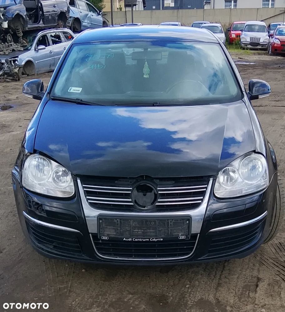 VW JETTA 1.9 TDI dawca części - 2