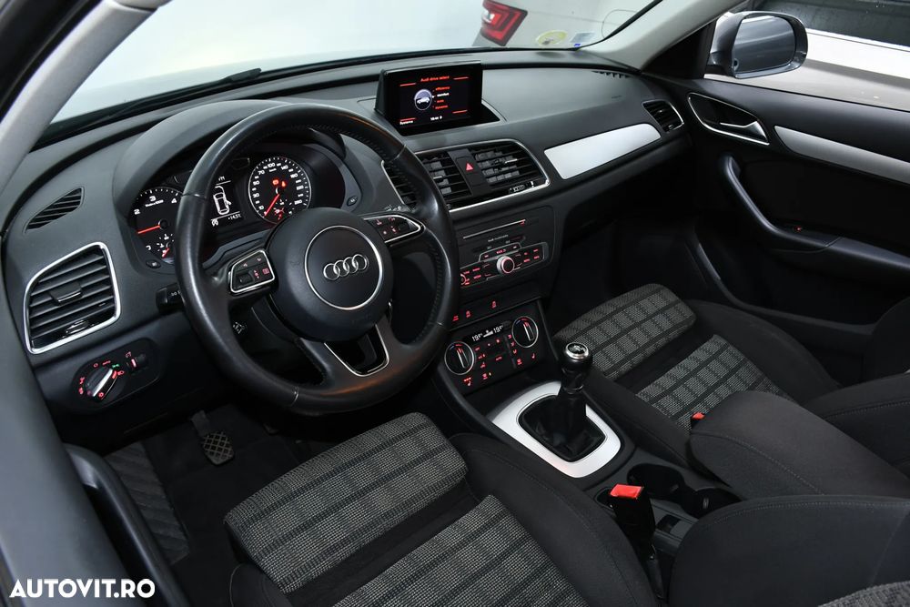 Audi Q3 2.0 TDI Design - 11