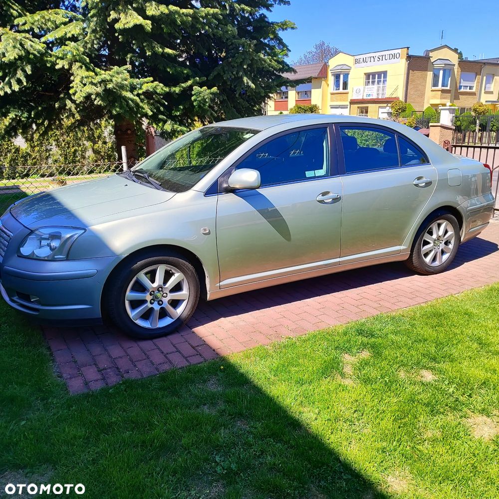 Toyota Avensis 2.0 VVT-i Sol - 11