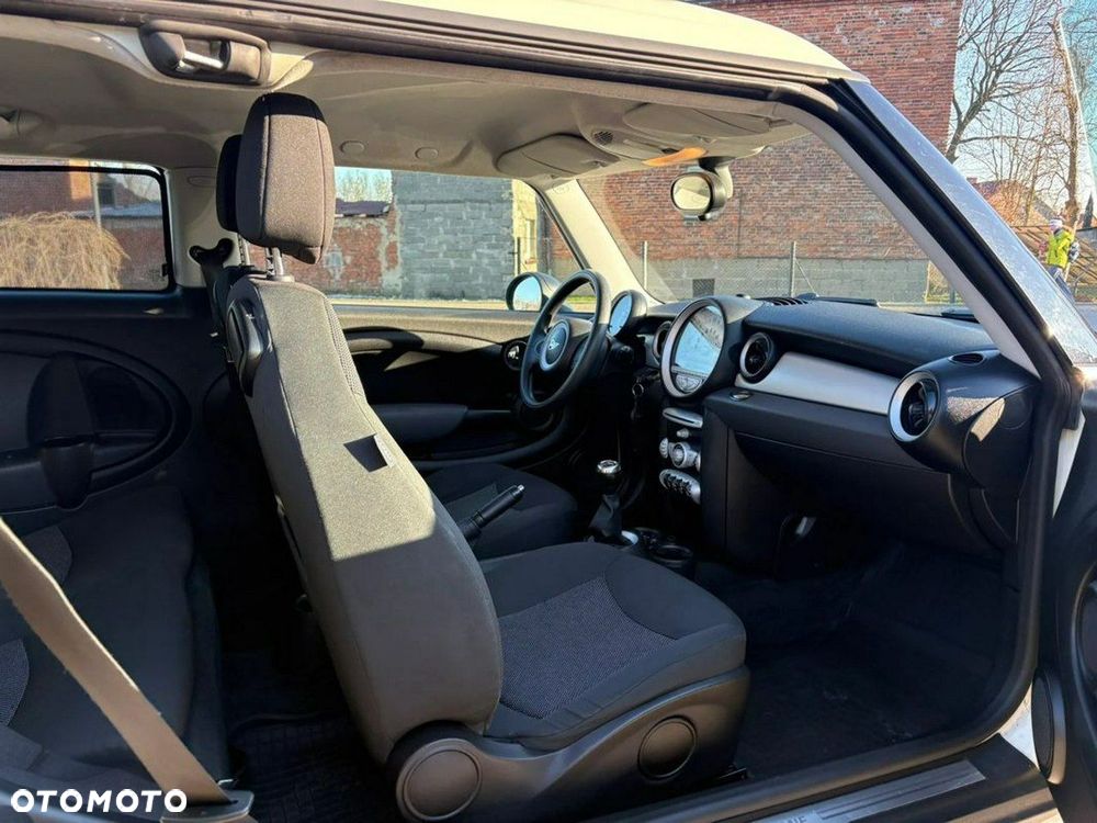 MINI Clubman One - 11