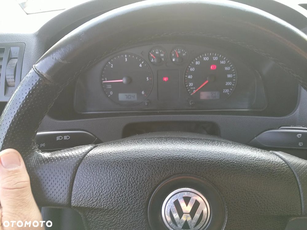 Volkswagen Caravelle - 23