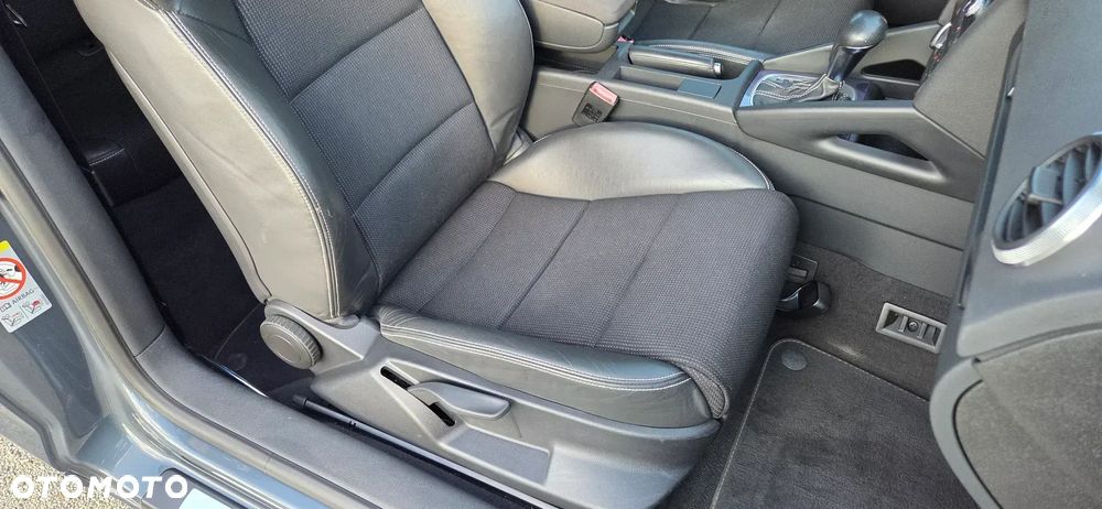 Audi A3 ver-1-4-tfsi-s-tronic-s-line-sportpaket - 33