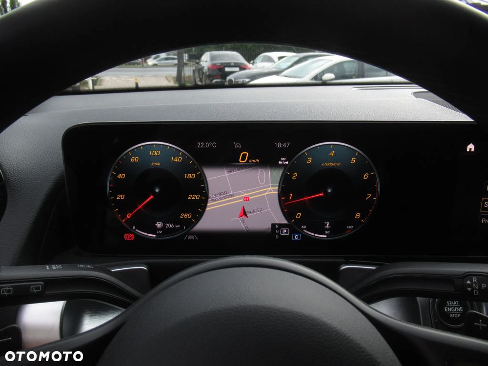 Mercedes-Benz GLB 200 7G-DCT - 31