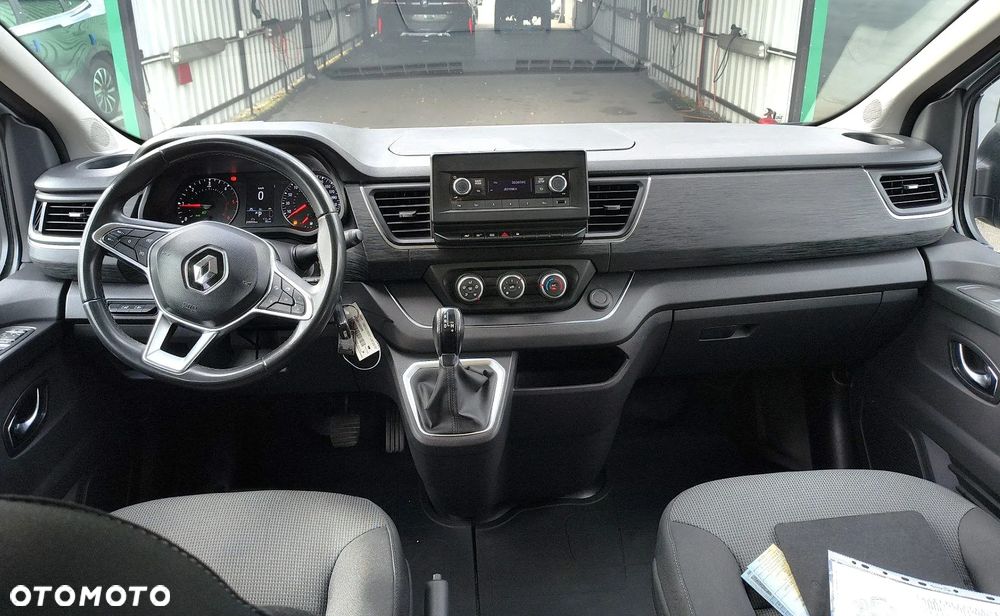 Renault Trafic - 17