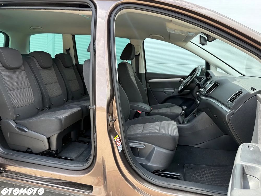 Volkswagen Sharan 2.0 TDI DPF BlueMotion Comfortline - 27