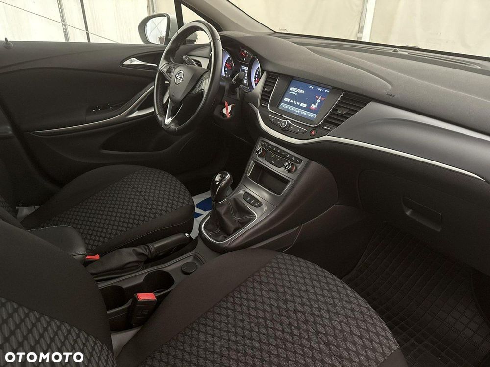 Opel Astra - 24