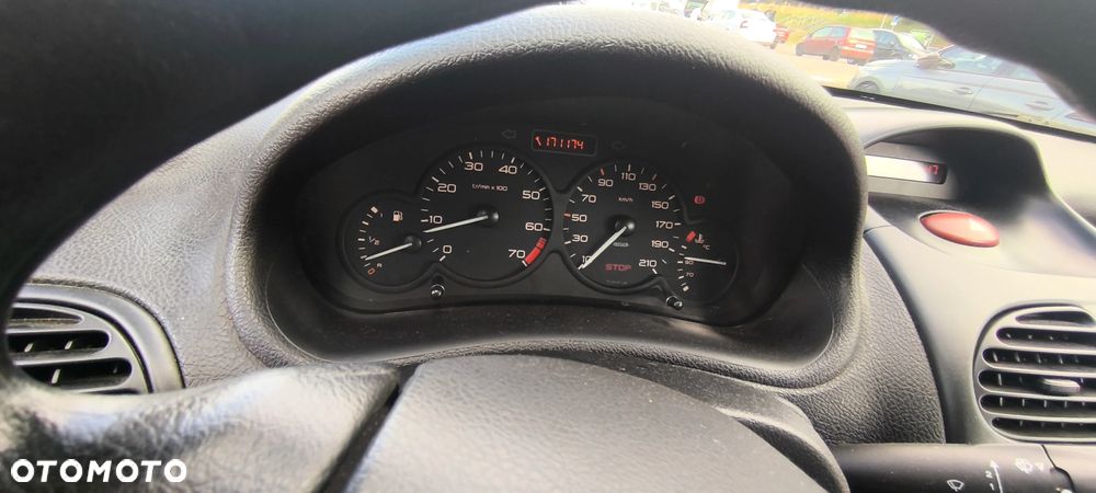 Peugeot 206 - 16