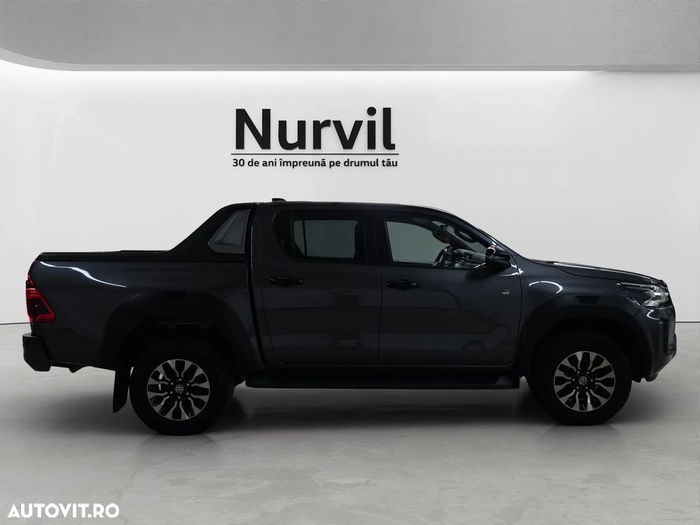 Toyota Hilux 2.8D 204CP 4x4 Double Cab AT GR Sport - 8