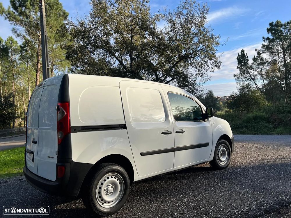 Renault KANGOO 1.5 DCI CONFORT - 27