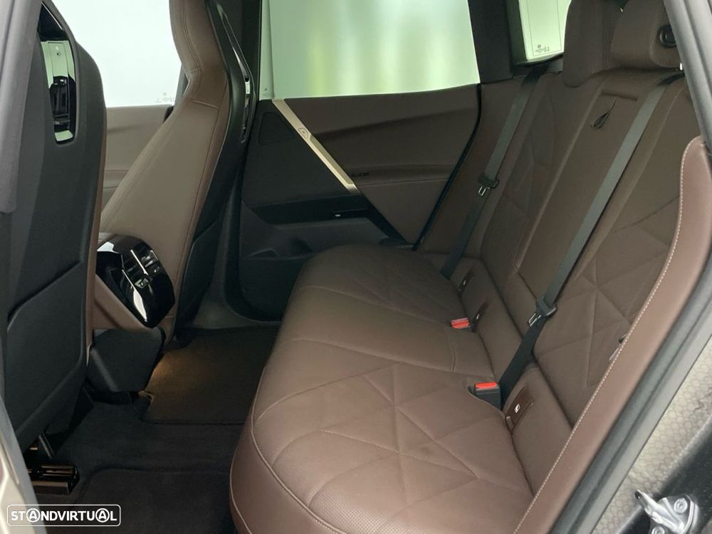 BMW iX xDrive 40 Pack Desportivo - 12
