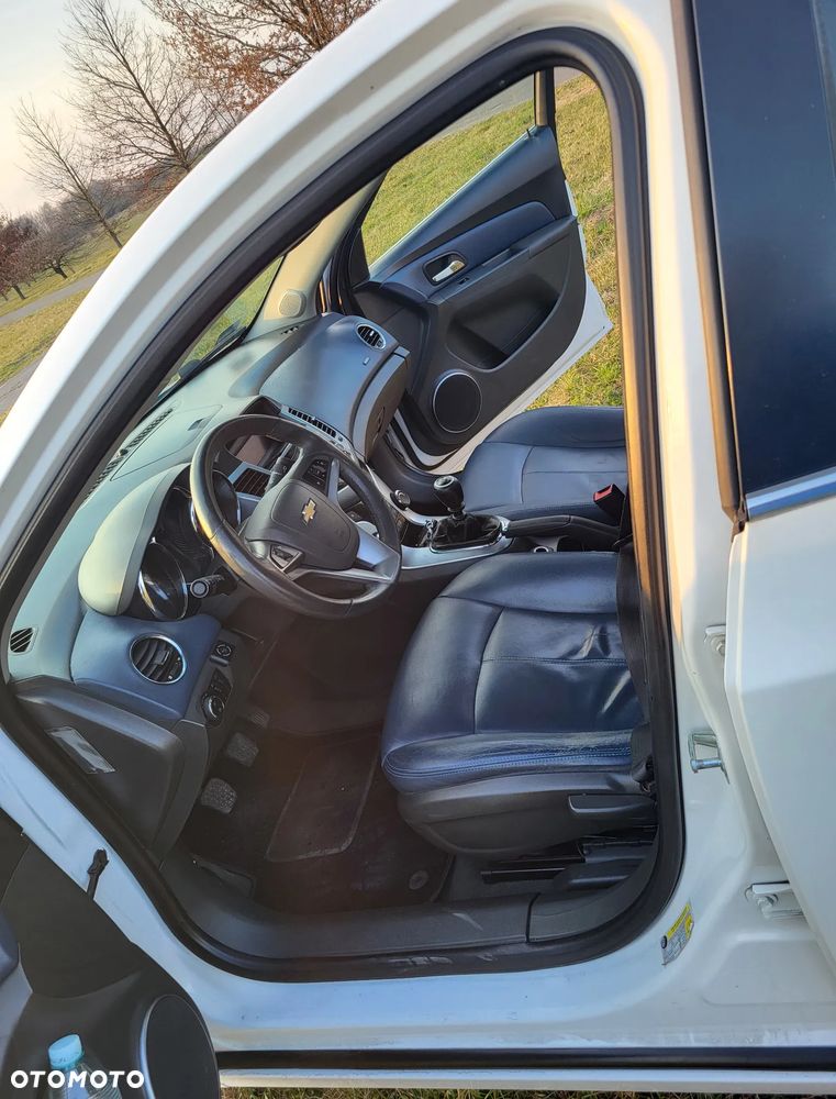 Chevrolet Cruze 1.8 LT - 13