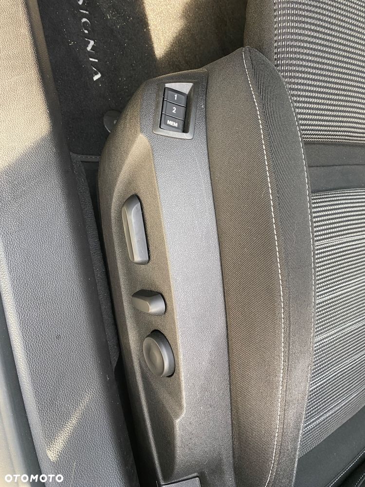 Opel Insignia 1.6 T Cosmo S&S EU6 - 19